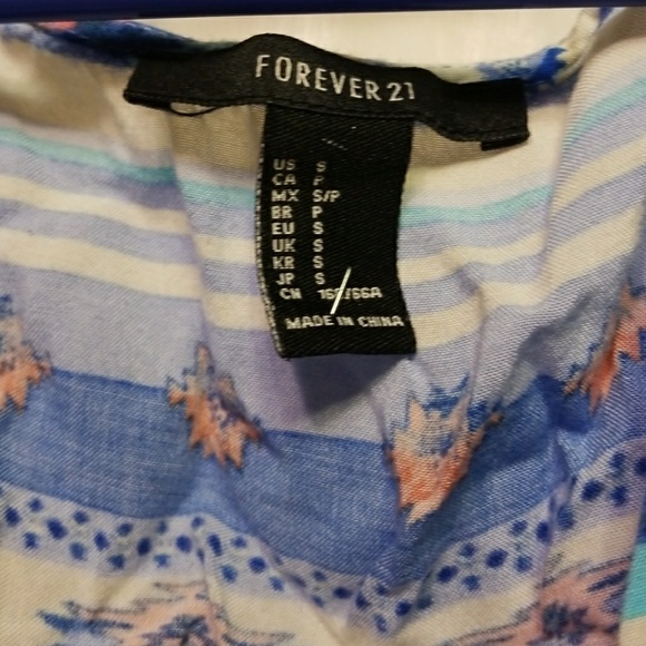 Forever21 Short Romper - Picture 2 of 2